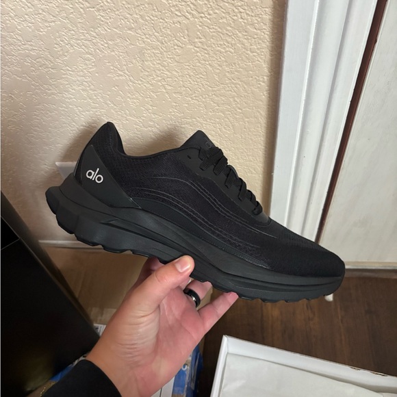 Alo black runner - Picture 1 of 7